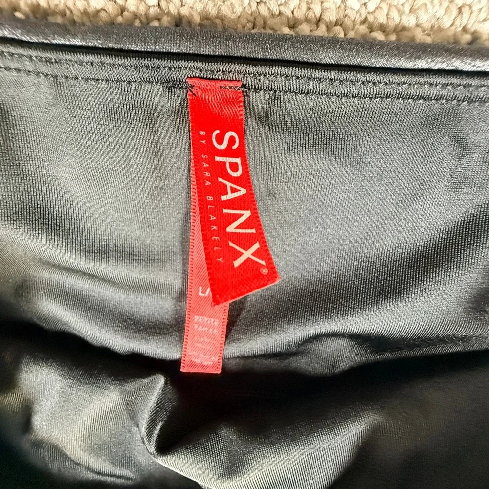 Spanx Leggings‎ Women L Petite Black Faux Leather High Waisted Shimmer Slimming